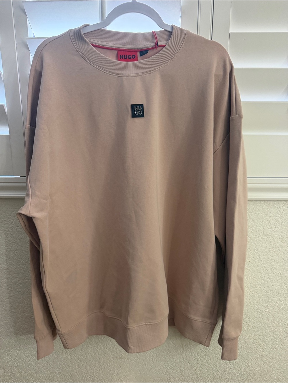 HUGO Men's Crewneck Sweatshirt in Dusty Rose